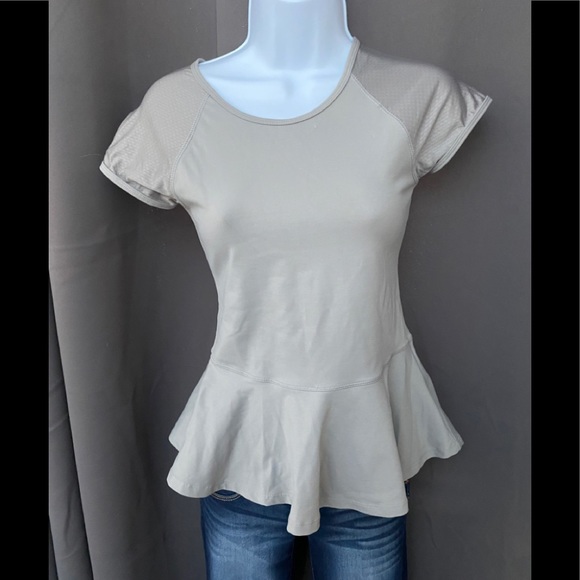 Grey top - Picture 1 of 3